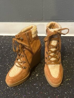 Jessica Simpson Wedge Lace-Up Sherpa Ankle Boots in Tan